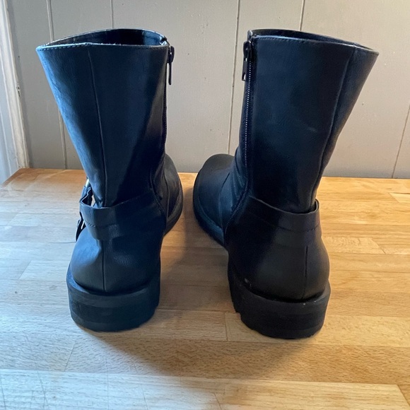 Kenneth Cole Unlisted Men’s Boots - Picture 4 of 6